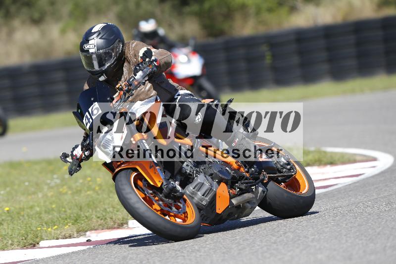 /48 25.08.2025 Cornu Master School ADR/gruen-vert/46